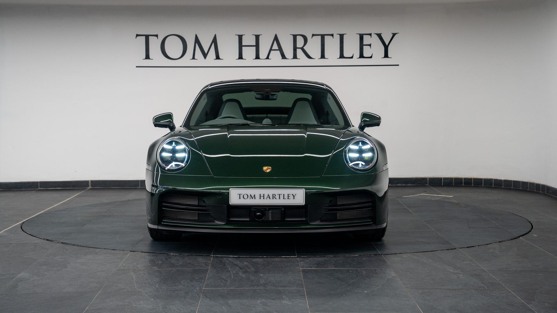 Porsche 911 Photo c48495c9-a784-4eb0-8e8c-ee81a4758fa4.jpg