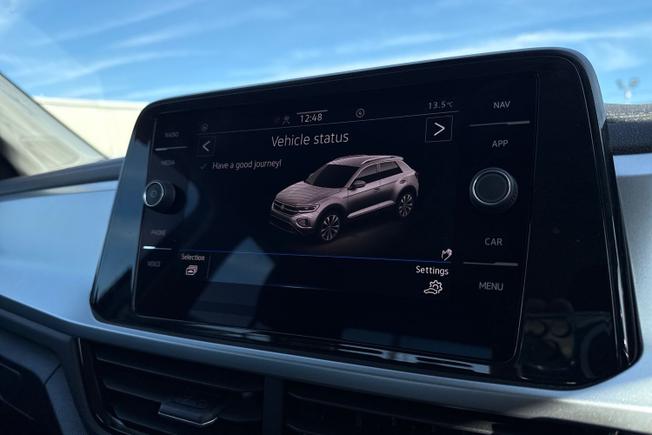 Volkswagen T-Roc Photo 29