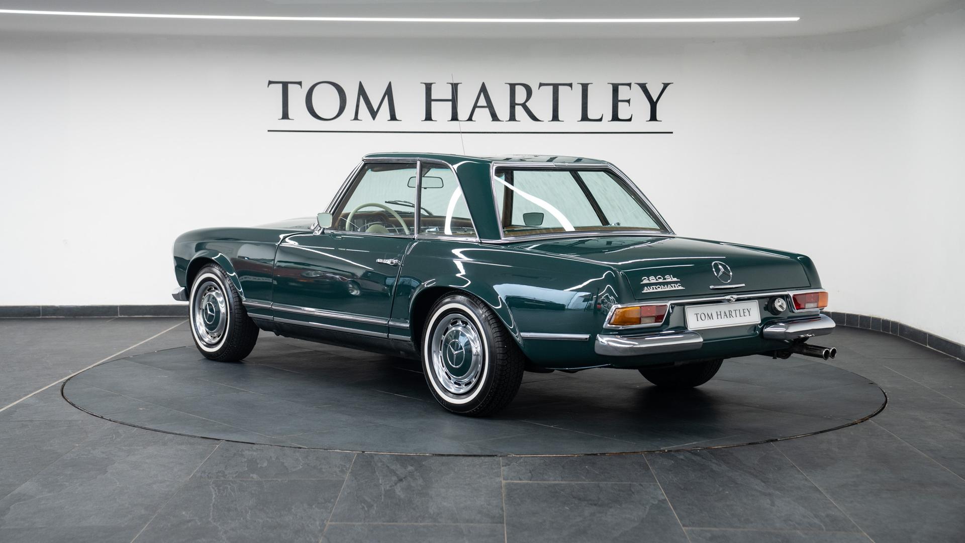 Mercedes-Benz 280 SL Photo c48c0be2-a7a0-440f-bbd6-675a3fc4d6c8.jpg