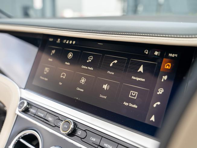 BENTLEY Continental GTC Photo 10