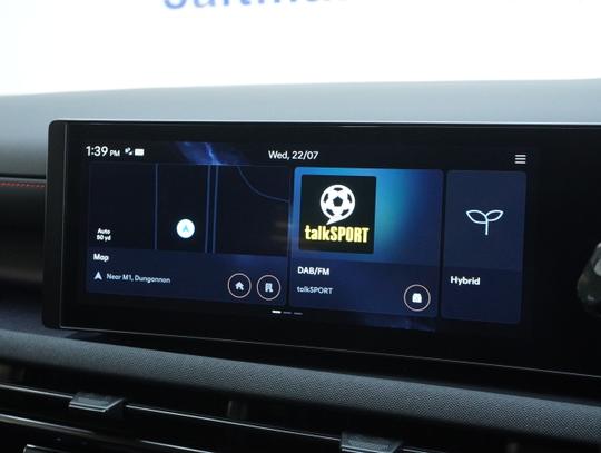Hyundai KONA Photo c4b85077-fcc4-4f28-8b3c-30b8a1edaea1.jpg