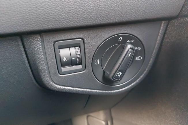 VOLKSWAGEN Polo Photo 13