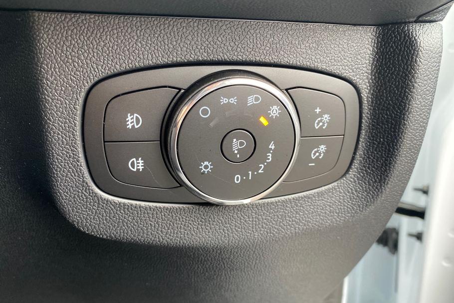 Used Ford TRANSIT COURIER COURIERLIM18 28