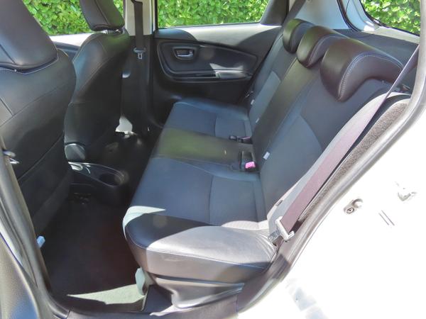 Used Toyota Yaris DF14XRT 13