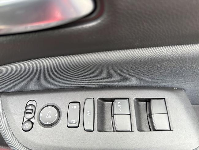 Honda Jazz Photo c502fd77-5911-4f60-b8bf-baa20fe15e6f.jpg