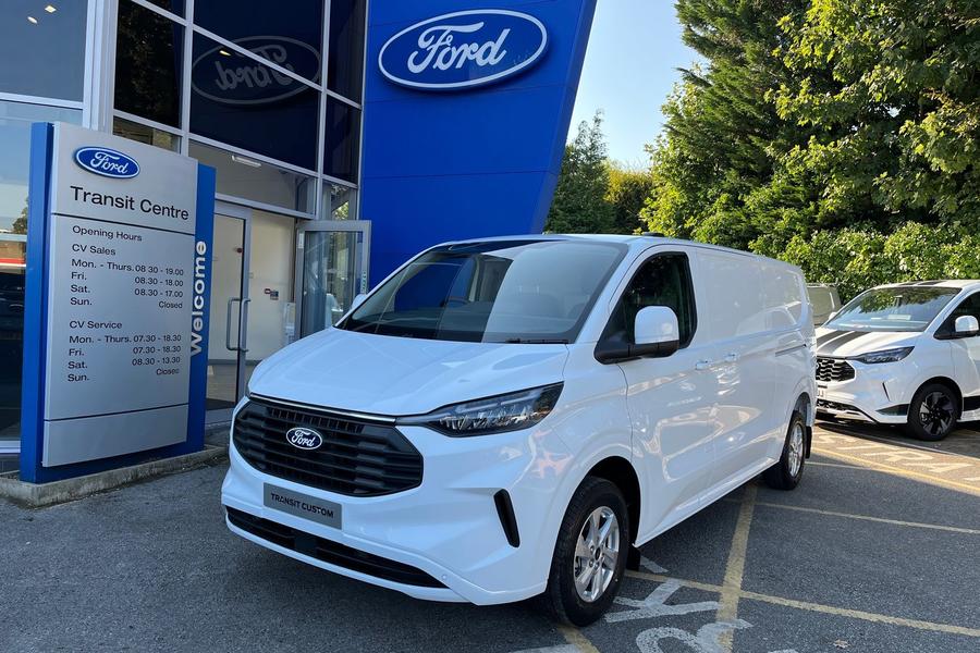 Ford TRANSIT CUSTOM Photo c503505b-a78c-471c-b9c2-307e62c9f76d.jpg