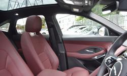 Jaguar E-PACE Photo 27