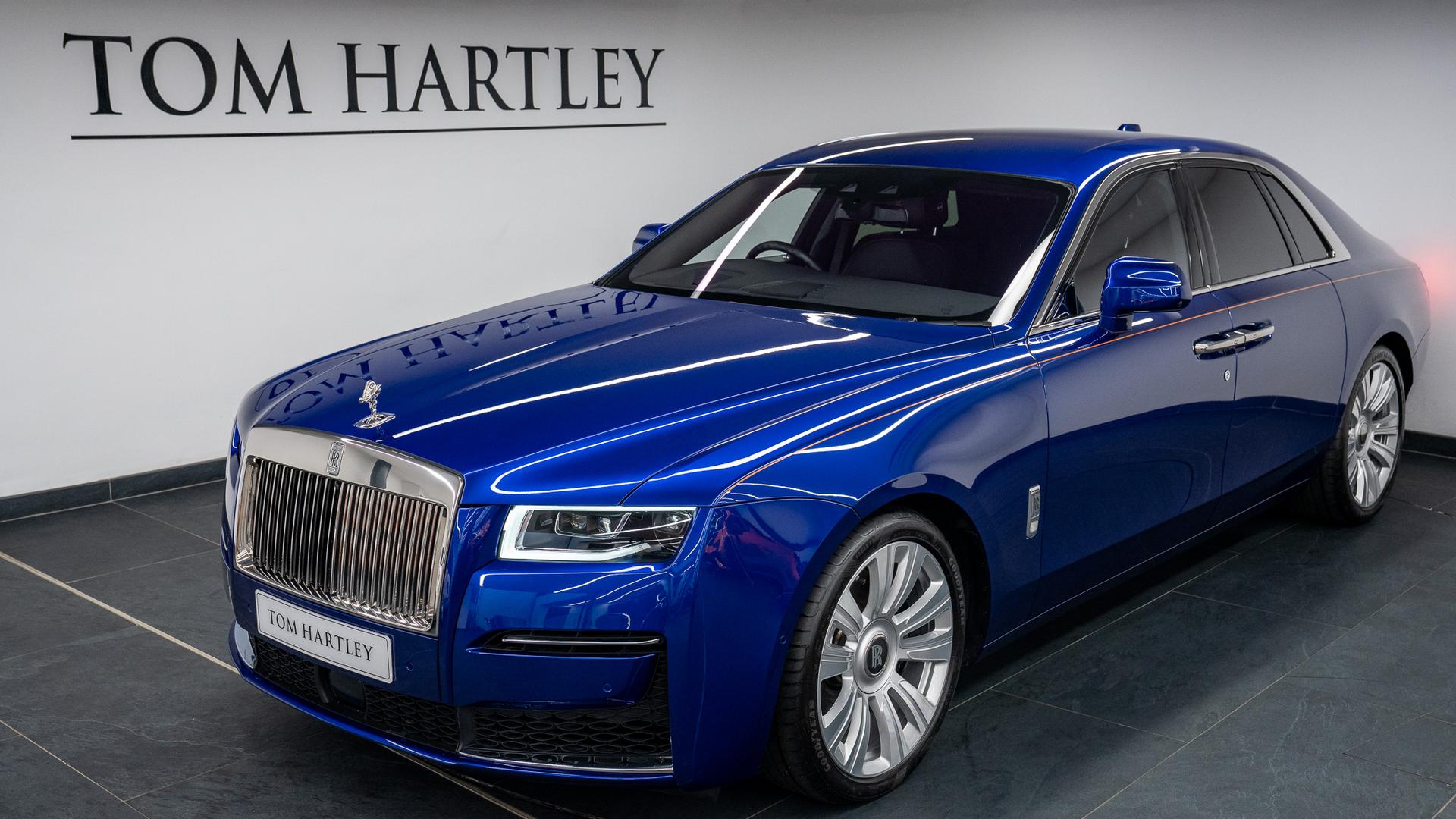 Rolls-Royce Ghost Photo c51c2d42-226e-4092-8c73-0a1e2f6ddc38.jpg