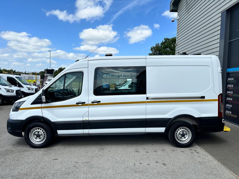 Ford Transit Photo c5222db7-71ea-44f9-9168-8d88cfb96742.jpg