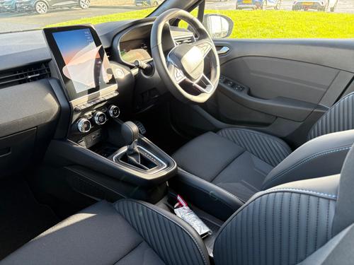 Renault CLIO Photo c526f5c5-760a-4c90-a5e5-2f6752a1e0b6.jpeg