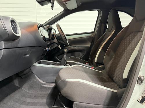 Toyota Aygo X Photo c52762c5-def7-435c-a7bc-9b1036725ce4.jpeg