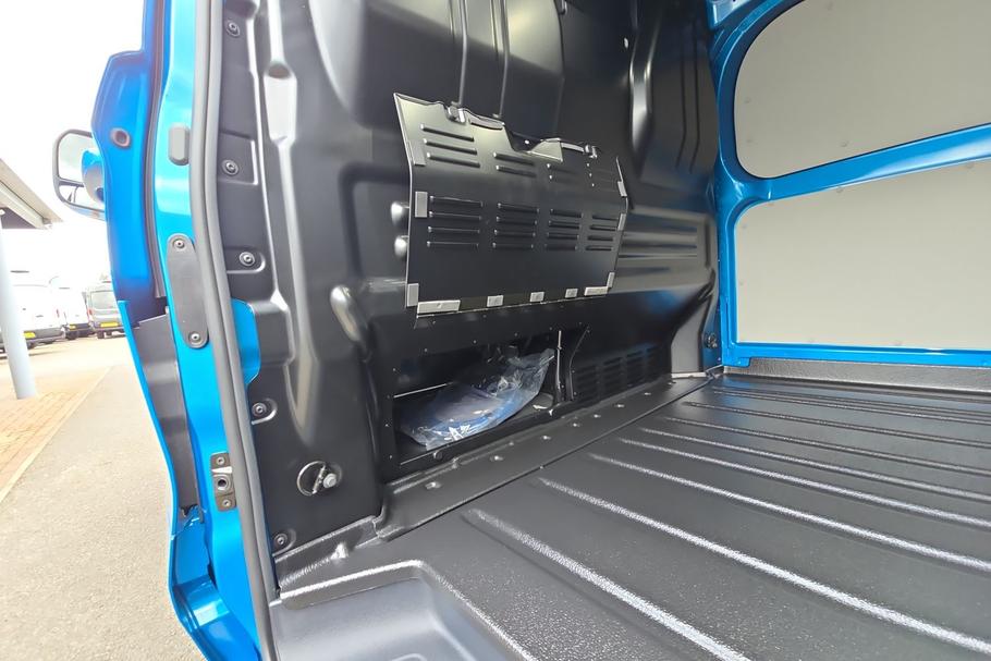 Used Ford E-TRANSIT CUSTOM CUSTOMSPORT2 28