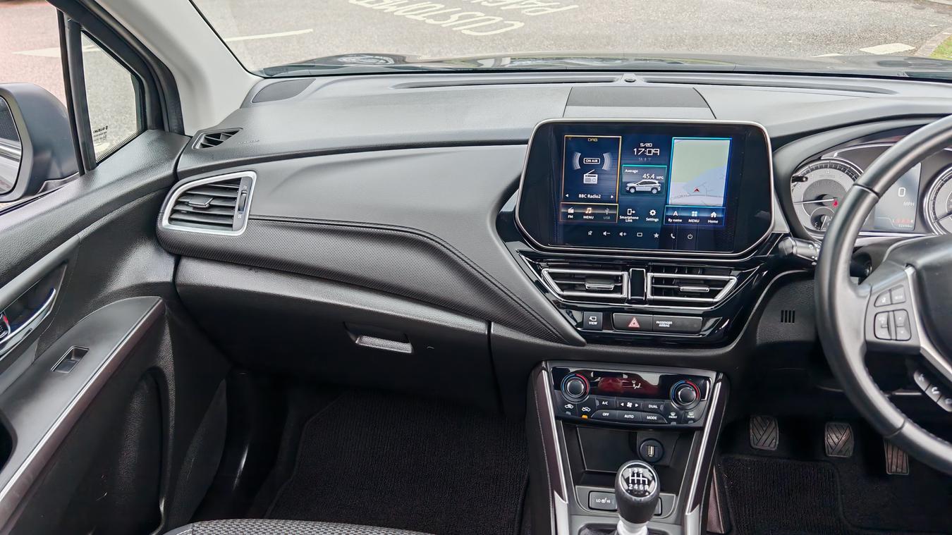 Used Suzuki S-Cross WN72HJG 28