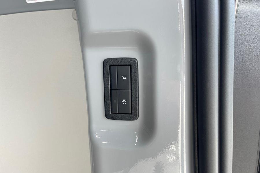 Ford TRANSIT CUSTOM Photo c55304b1-08e8-4cb5-bc34-09832b6830c3.jpg