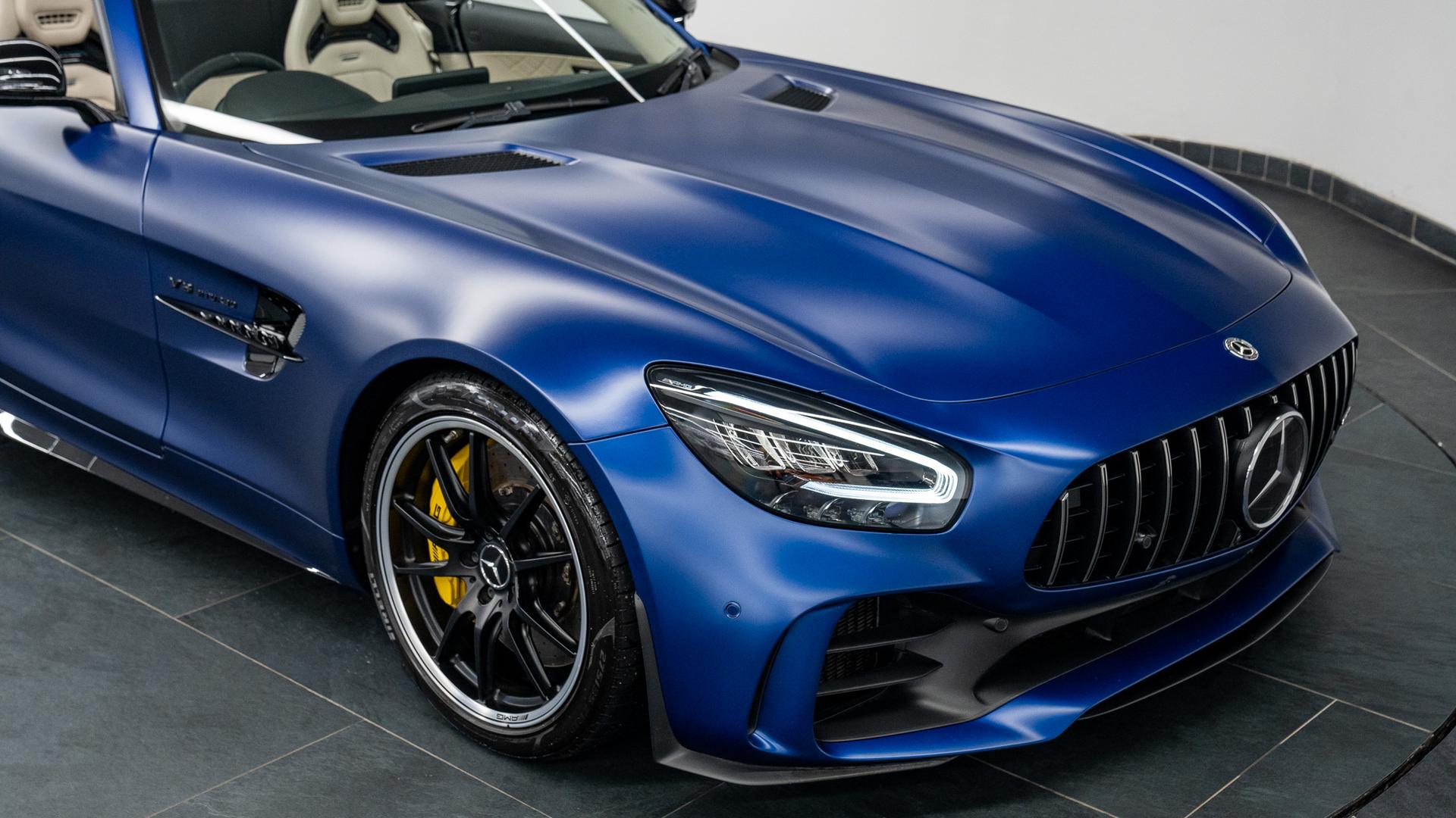 Mercedes-Benz AMG GT Photo c5653001-dfb4-4d6b-a39b-49fd46a63bce.jpg