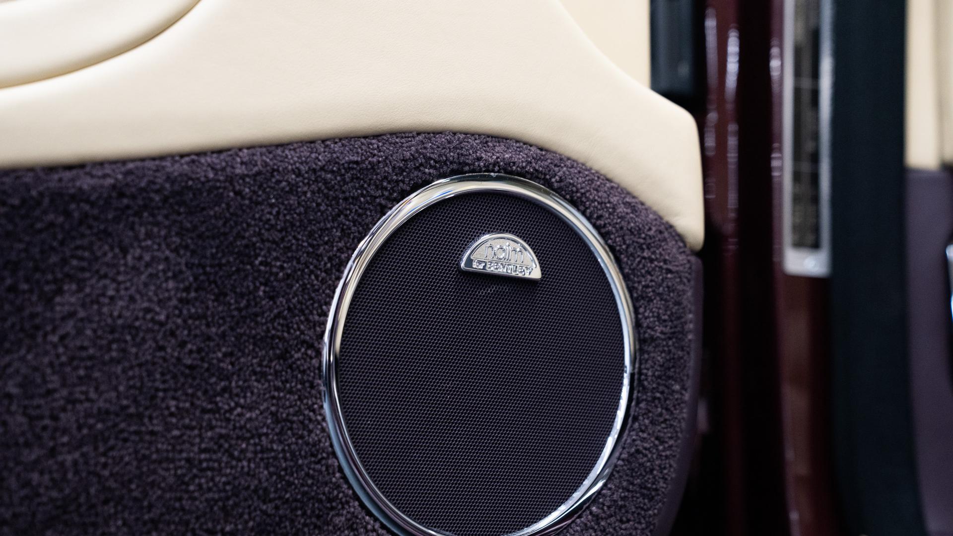 Bentley Mulsanne Photo c5683f14-bdeb-41c6-8671-e693abf85450.jpg