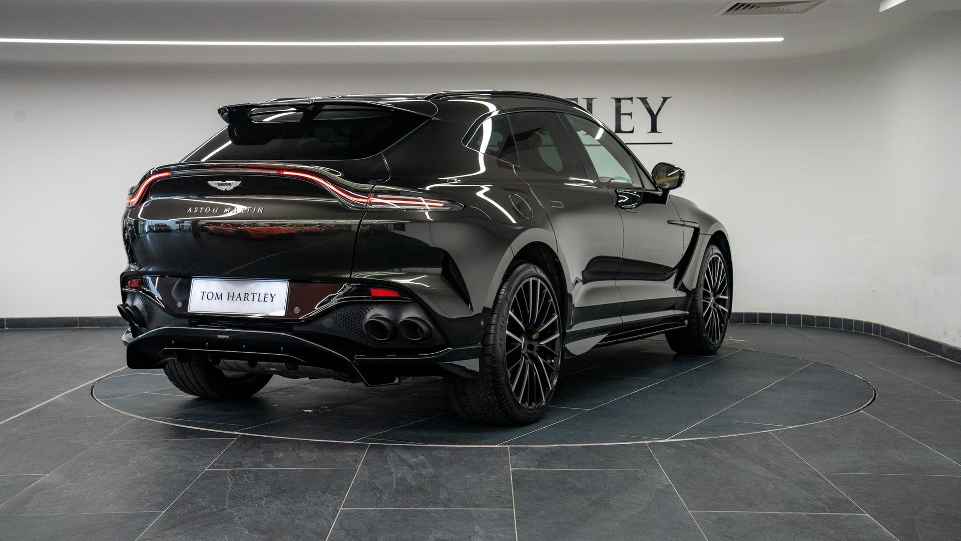 Aston Martin DBX Photo c569ef06-d8b0-4947-aeaf-d59857206226.jpg
