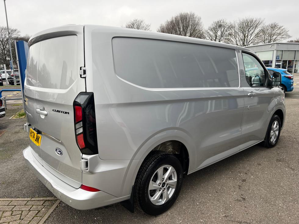 Ford Transit Custom Photo c56e2005-9d2d-4c79-a76c-52d062f808fe.jpeg