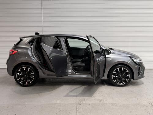 Renault CLIO Photo c588e713-9798-4f10-bf92-71875ee91657.jpeg