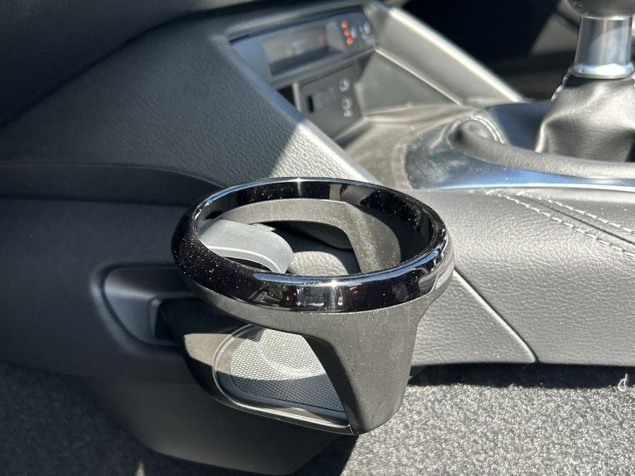 Mazda MX-5 Photo c5a4ec70-0994-41b3-9e95-662f830849d6.jpg