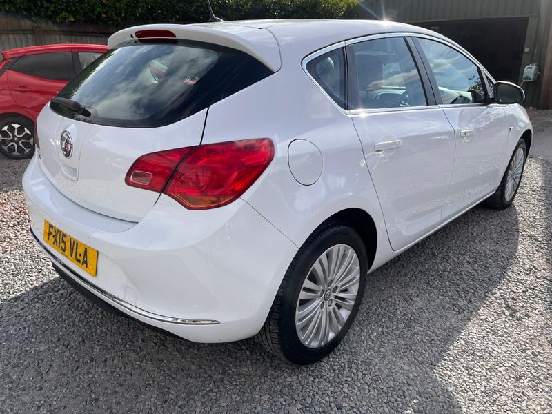 Used Vauxhall Astra FX15VLA 2