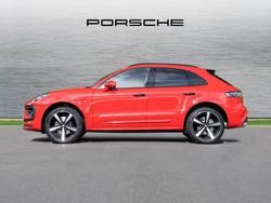 PORSCHE Macan Photo 5