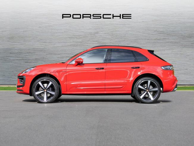 PORSCHE Macan Photo 5