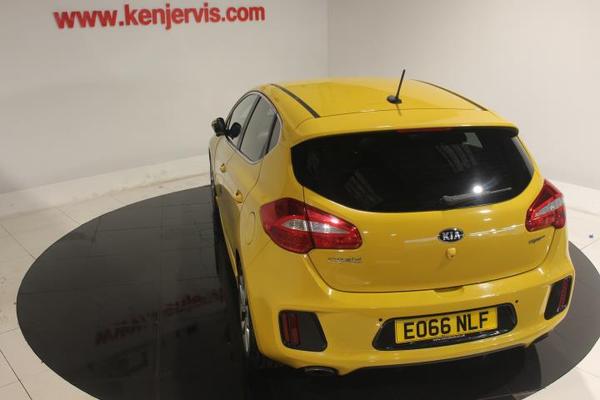 Kia Ceed 1.6 T-GDi GT Hatchback 5dr Petrol Manual Euro 6 (201 bhp) Photo 5