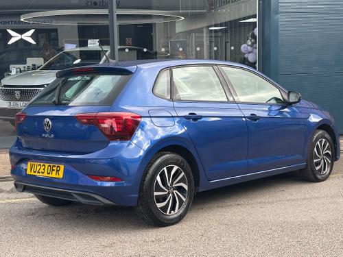 Volkswagen Polo Photo c620513e-ce0f-46cd-bb8d-f10d39f15194.jpeg