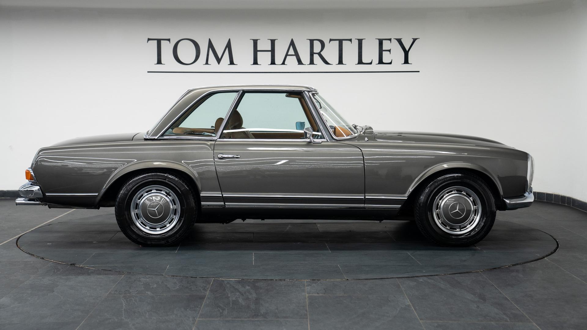 Mercedes-Benz 280 SL Photo c62b1508-0192-4e61-be9a-f42455b9932d.jpg