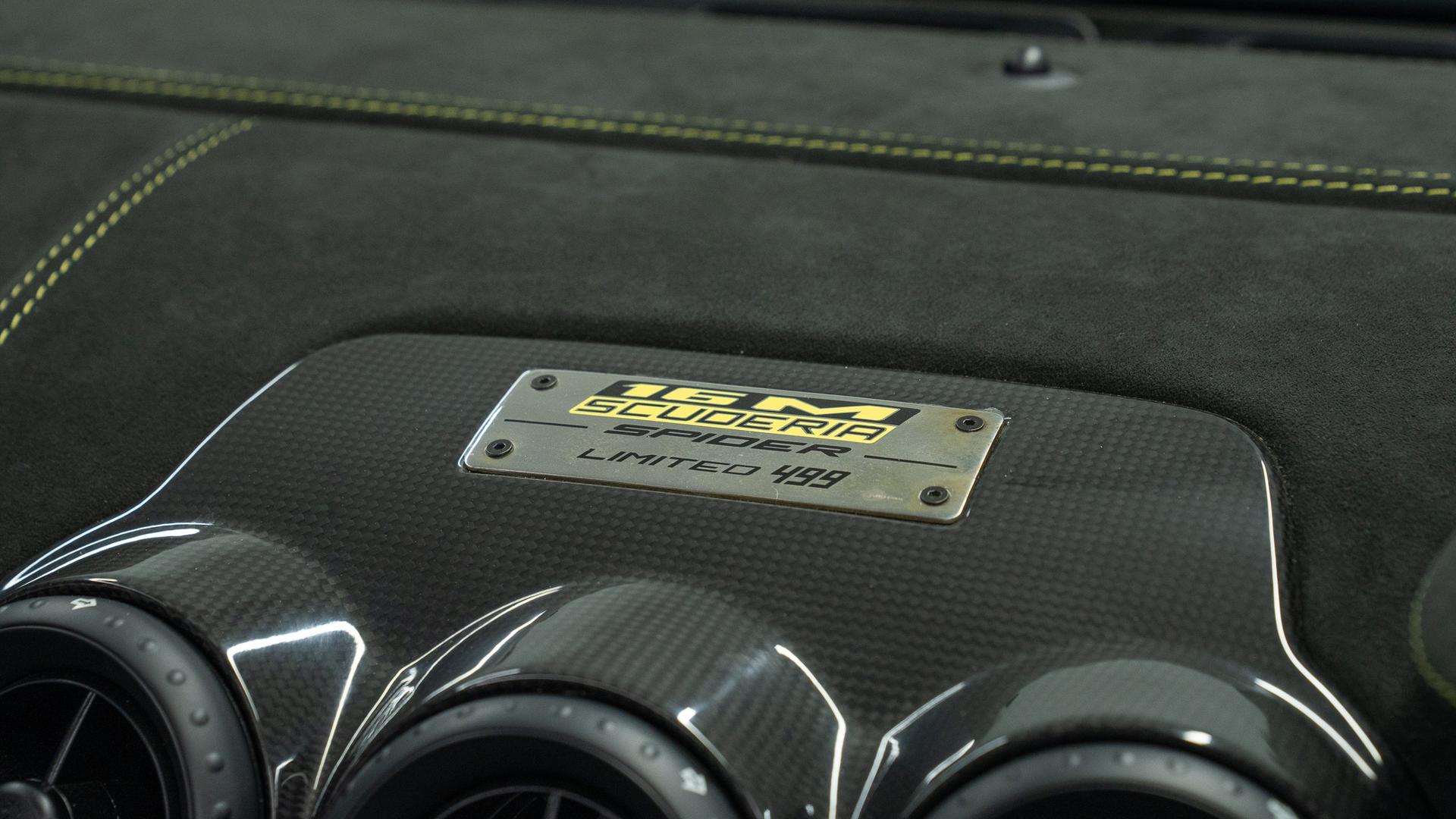 Ferrari 430 Photo c63a1e6c-15a8-4b1f-82dd-023b8c0b54b2.jpg