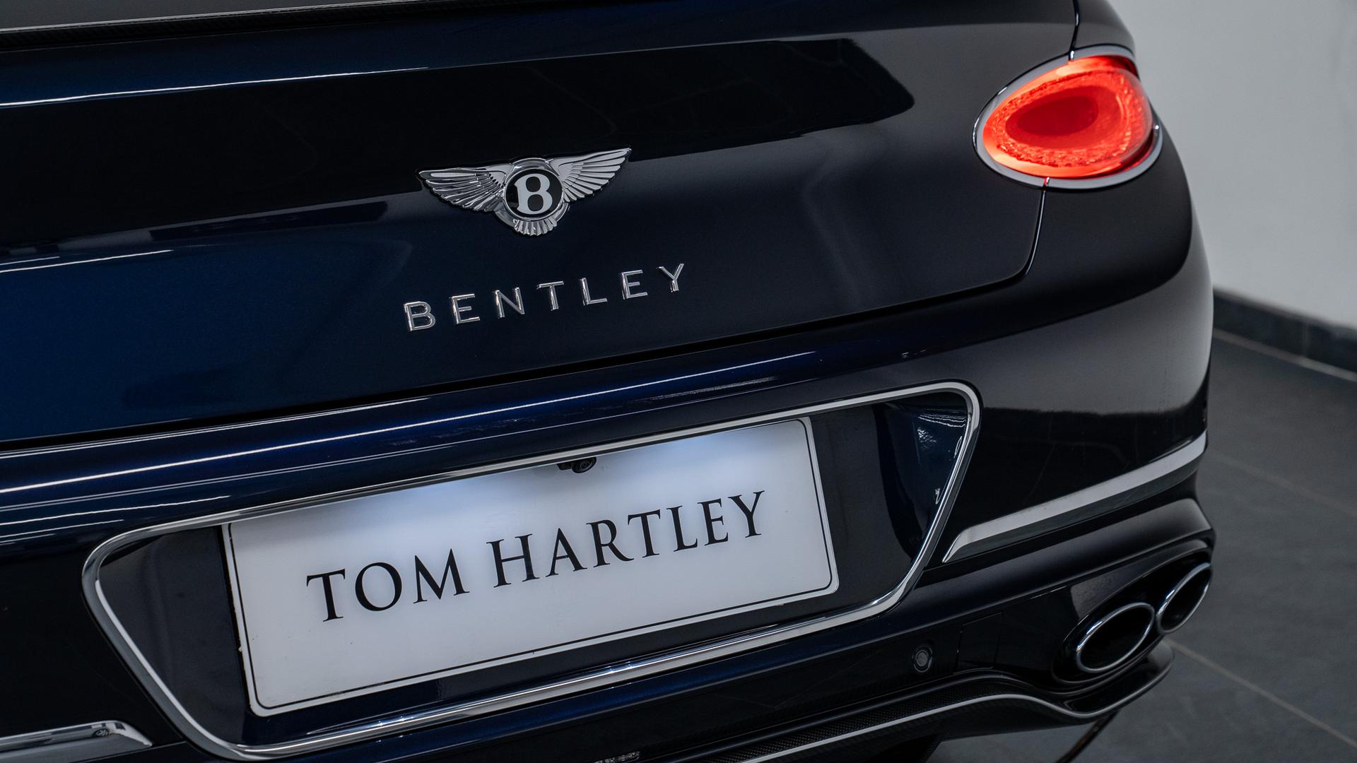 Bentley Continental Photo c6535fcb-3901-4df8-abdc-f8a3e4924bf6.jpg