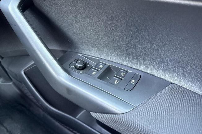 VOLKSWAGEN Taigo Photo 26