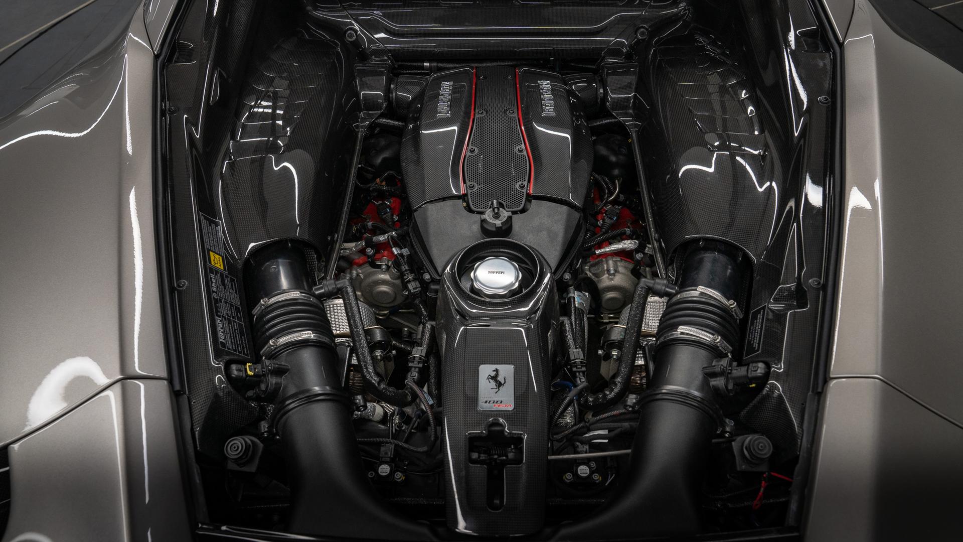 Ferrari 488 Photo c68eecdb-b1ef-455f-908c-e665c816f82f.jpg