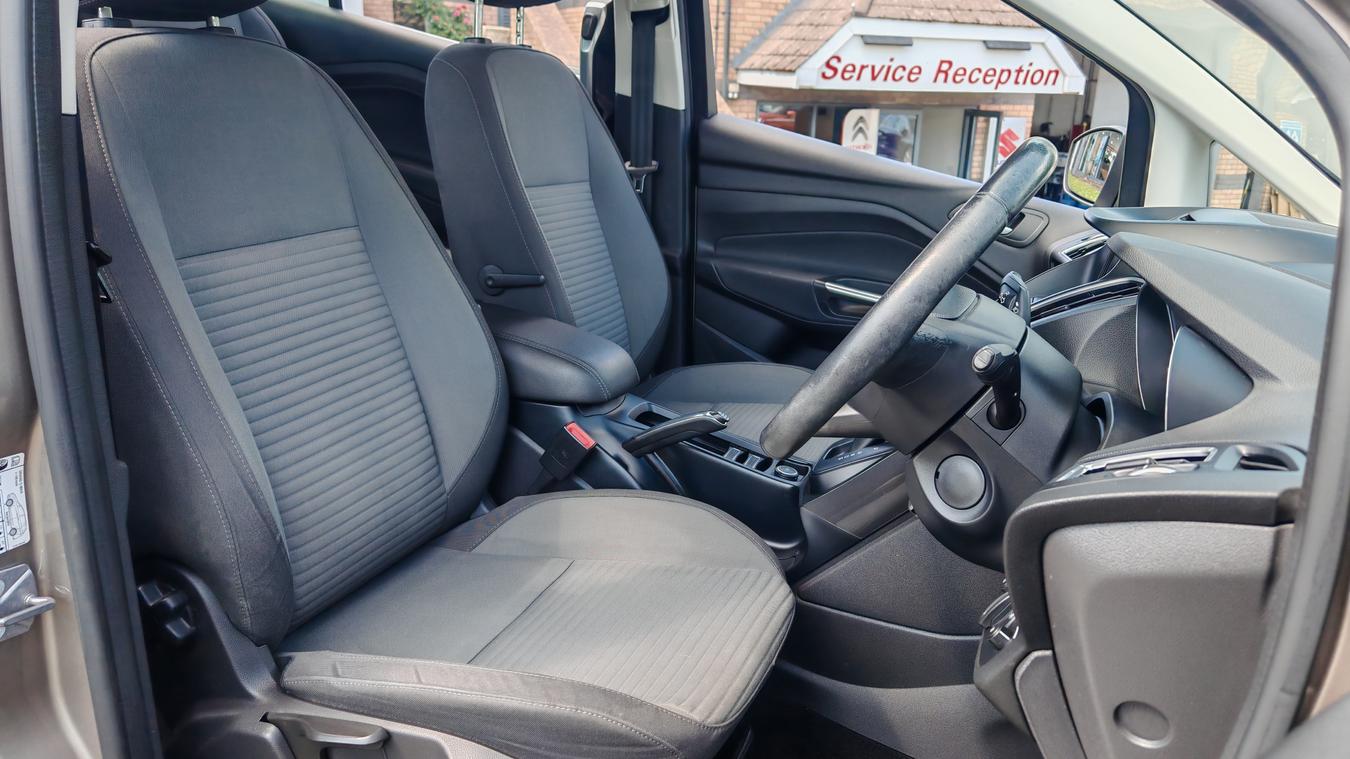 Used Ford Grand C-Max AF19KPE 9
