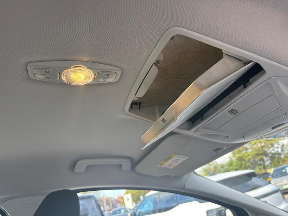 Ford C-Max Photo c69a0a57-8d69-46f3-b632-e83ec9c499a2.JPG