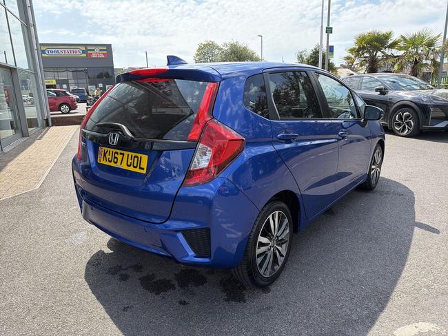 Honda Jazz Photo c69a90c0-24e6-4bca-9510-d47a8c5b1952.jpg