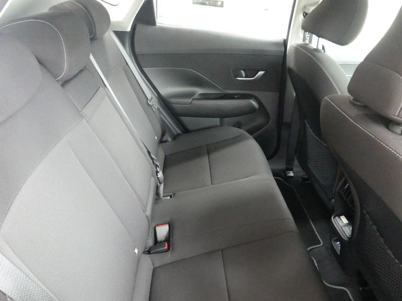 Hyundai KONA Photo c6a6096c-81a1-4c2c-98dc-700241baa0be.jpg