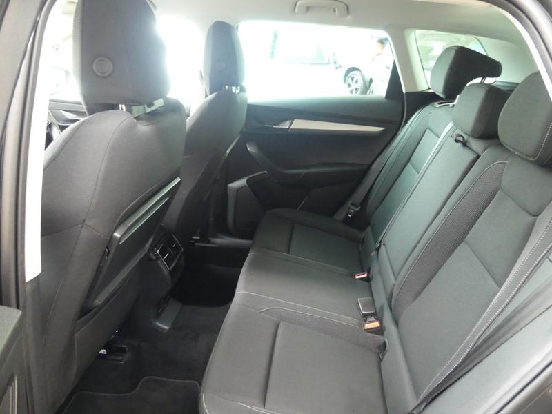 Skoda Karoq Photo c6b8c41c-8f01-4643-962c-dd2e14dbb345.jpg