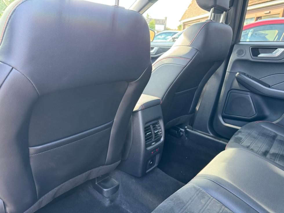Ford Kuga Photo c6b997e3-44fd-4413-b6e0-6ba6b2872843.JPEG