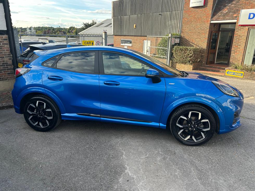 Ford Puma Photo c6bfbd4b-8176-4d83-b451-599874cca75d.jpeg