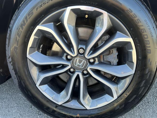Honda CR-V Photo c6d0edd7-e7eb-4b12-a2aa-6cff72abbec2.jpg