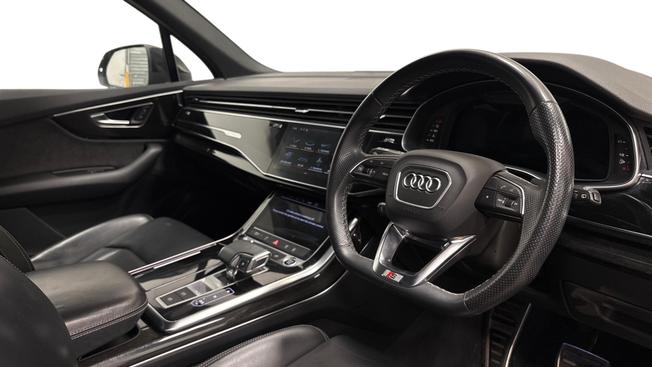 Audi Q7 Photo 6