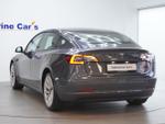 TESLA Model 3 Photo 6