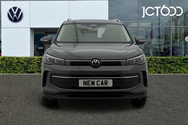 VOLKSWAGEN  Tiguan  Photo 8