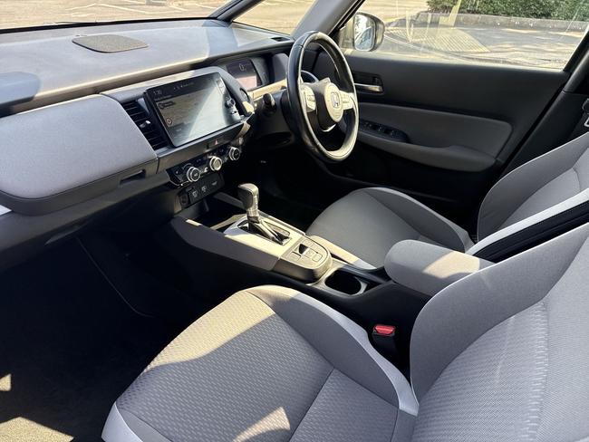 Honda Jazz Photo c71f6e85-e49c-4d55-a4e3-7c2d4d54485e.jpg