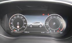 Jaguar E-PACE Photo 12