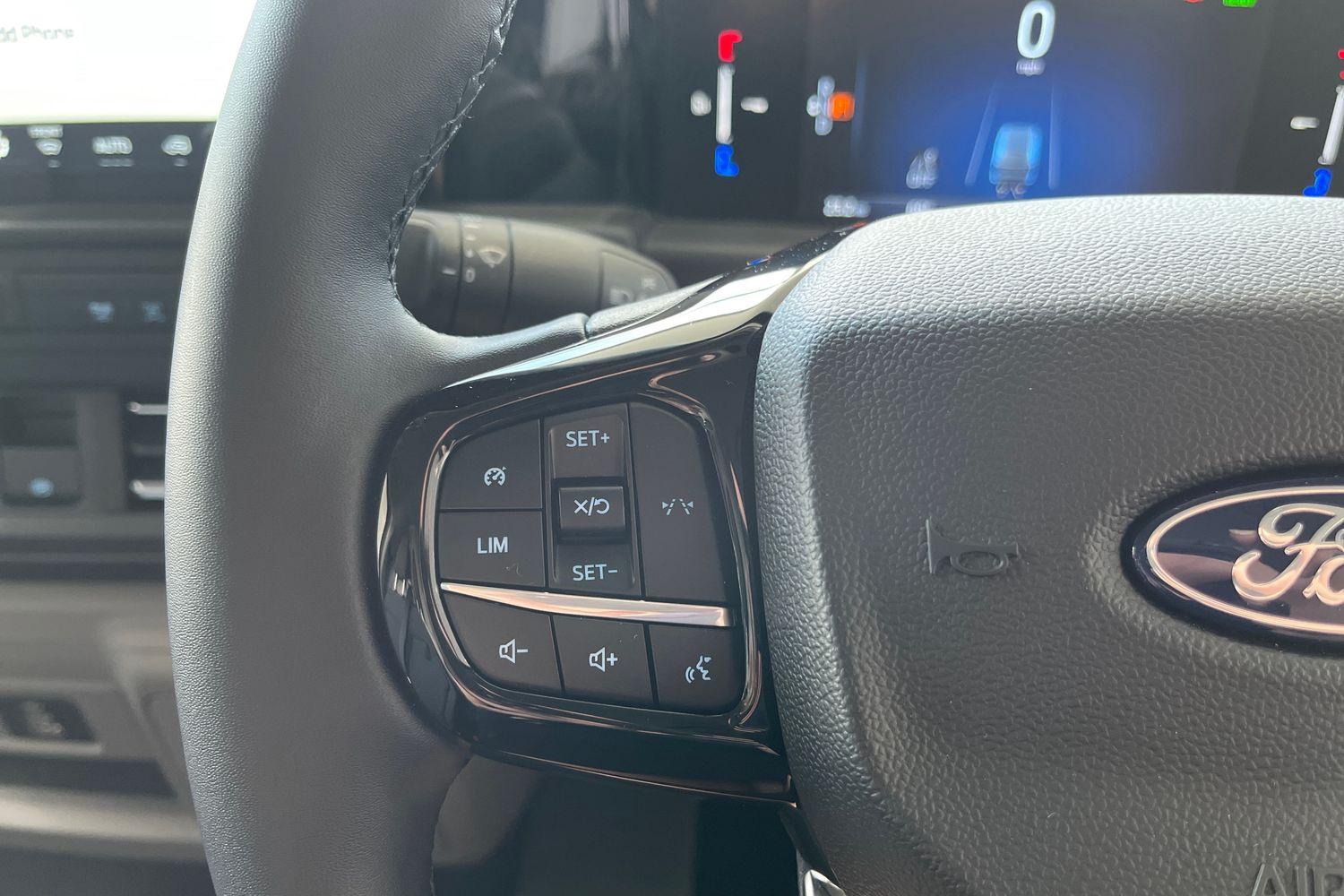 Ford E-TRANSIT CUSTOM Photo 25