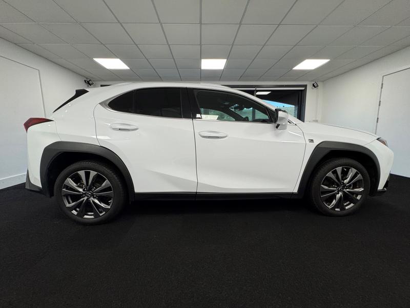 Lexus UX Photo c72319fe-2ea4-4f71-8b91-04e24512da16.jpg