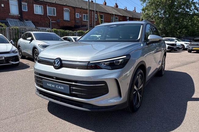 VOLKSWAGEN Tiguan  Photo 23